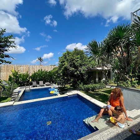 Private Suite In A Kids Friendly Big Shared Villa In Canggu Luaran gambar