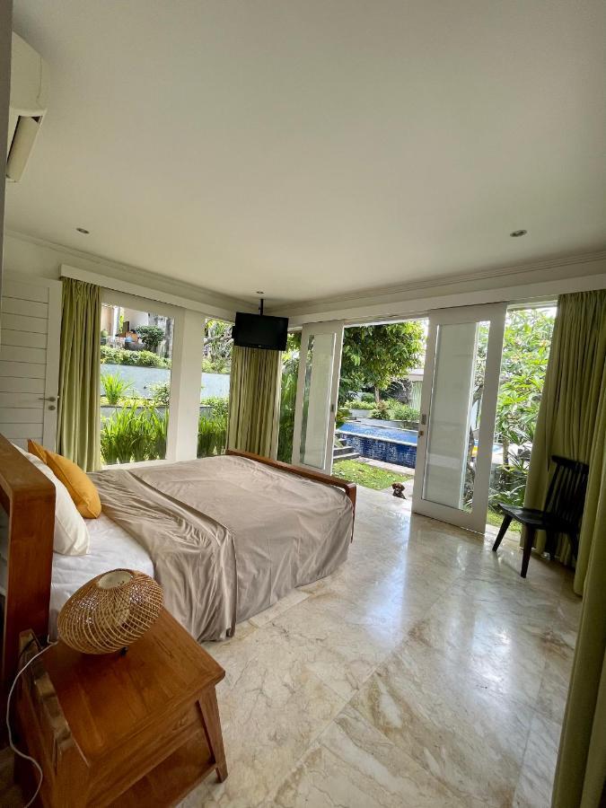 Private Suite In A Kids Friendly Big Shared Villa In Canggu Luaran gambar