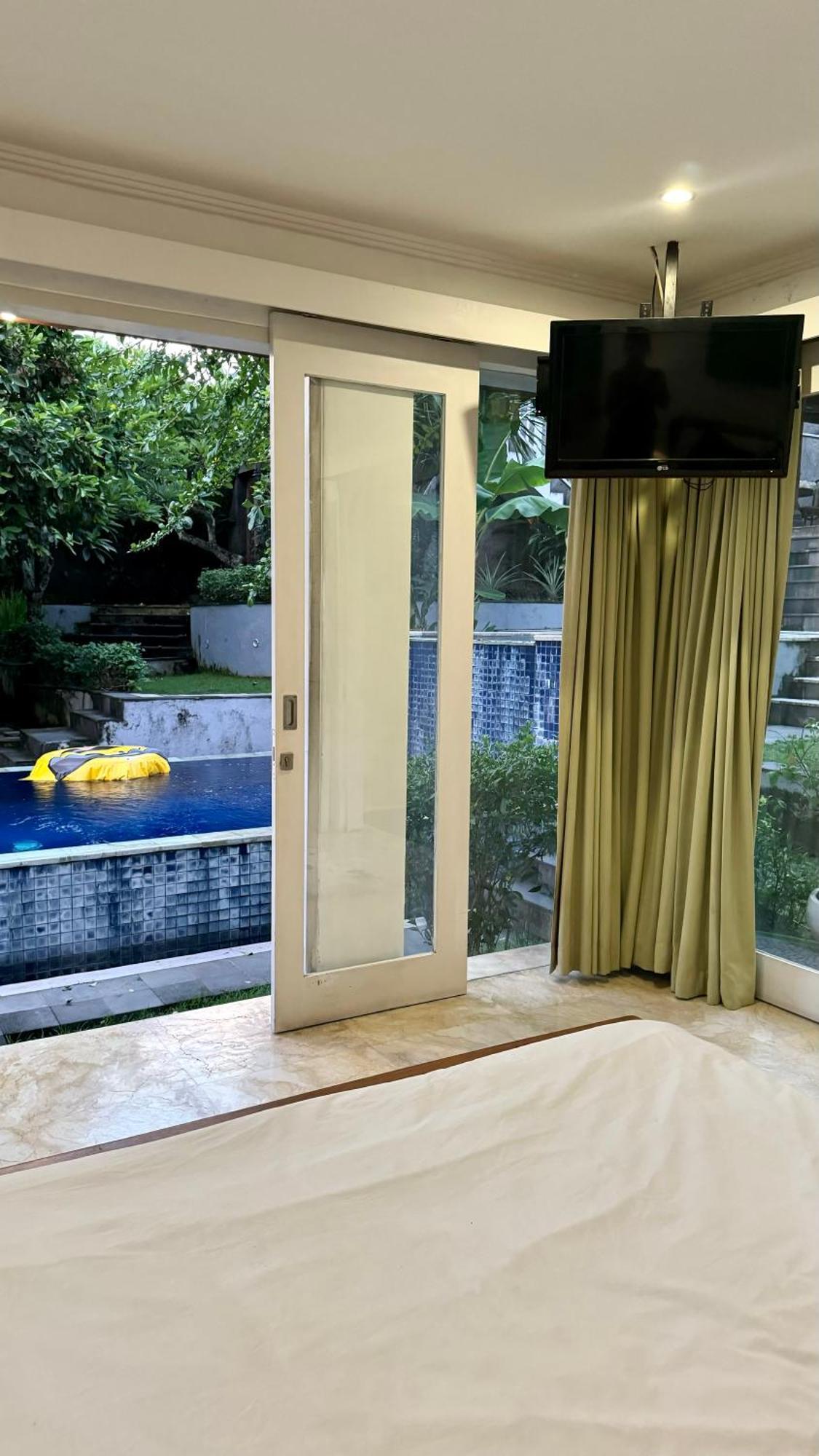 Private Suite In A Kids Friendly Big Shared Villa In Canggu Luaran gambar