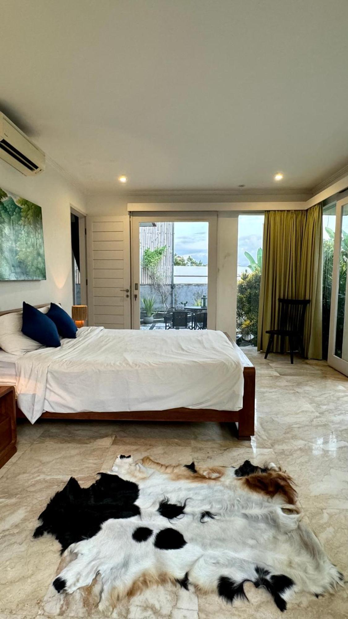 Private Suite In A Kids Friendly Big Shared Villa In Canggu Luaran gambar