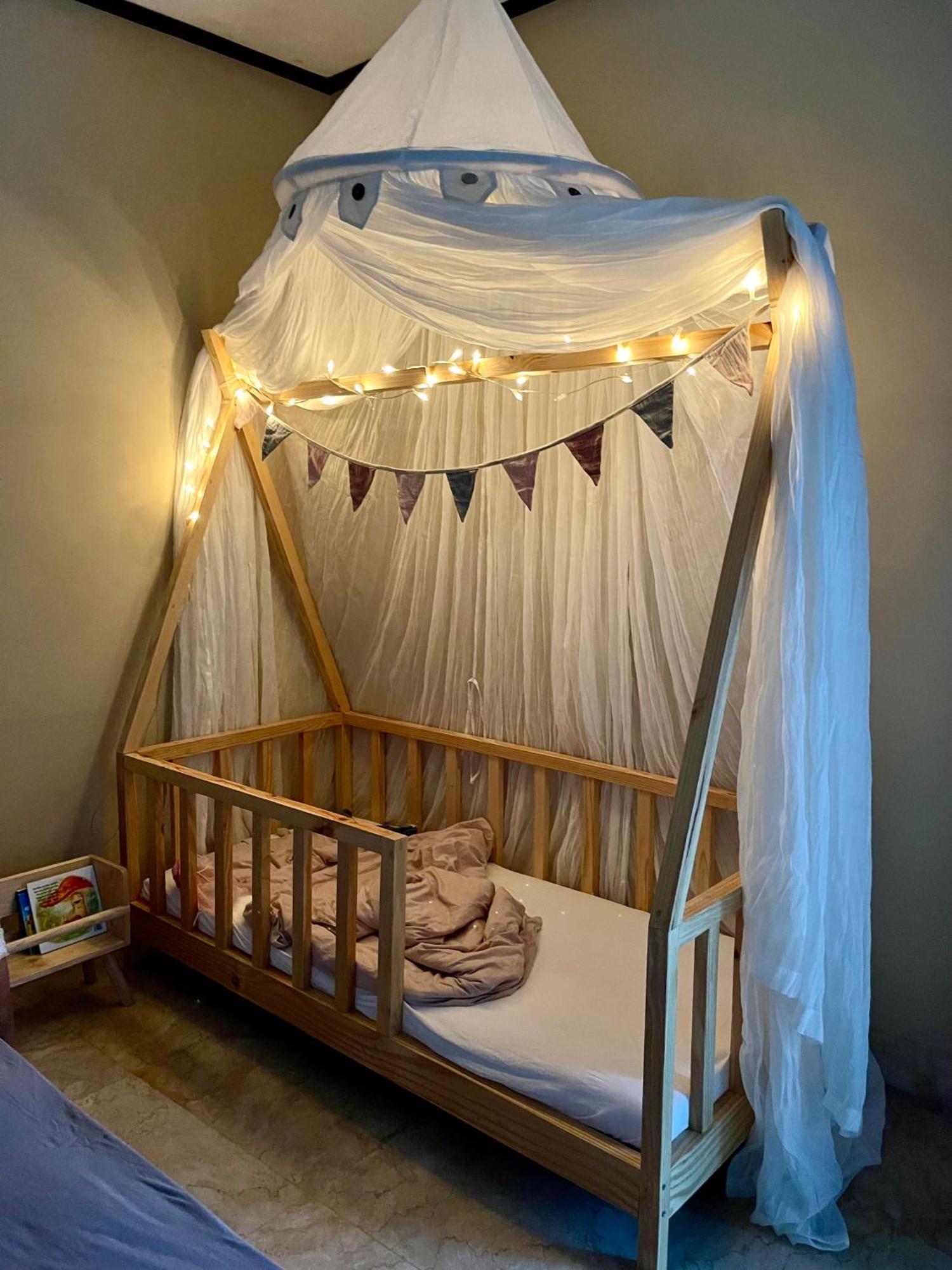 Private Suite In A Kids Friendly Big Shared Villa In Canggu Luaran gambar