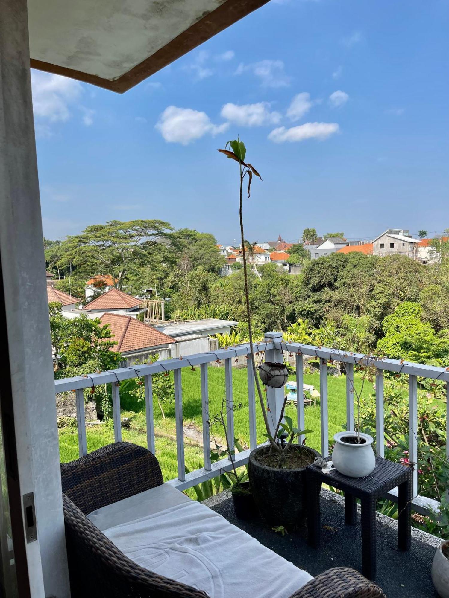 Private Suite In A Kids Friendly Big Shared Villa In Canggu Luaran gambar